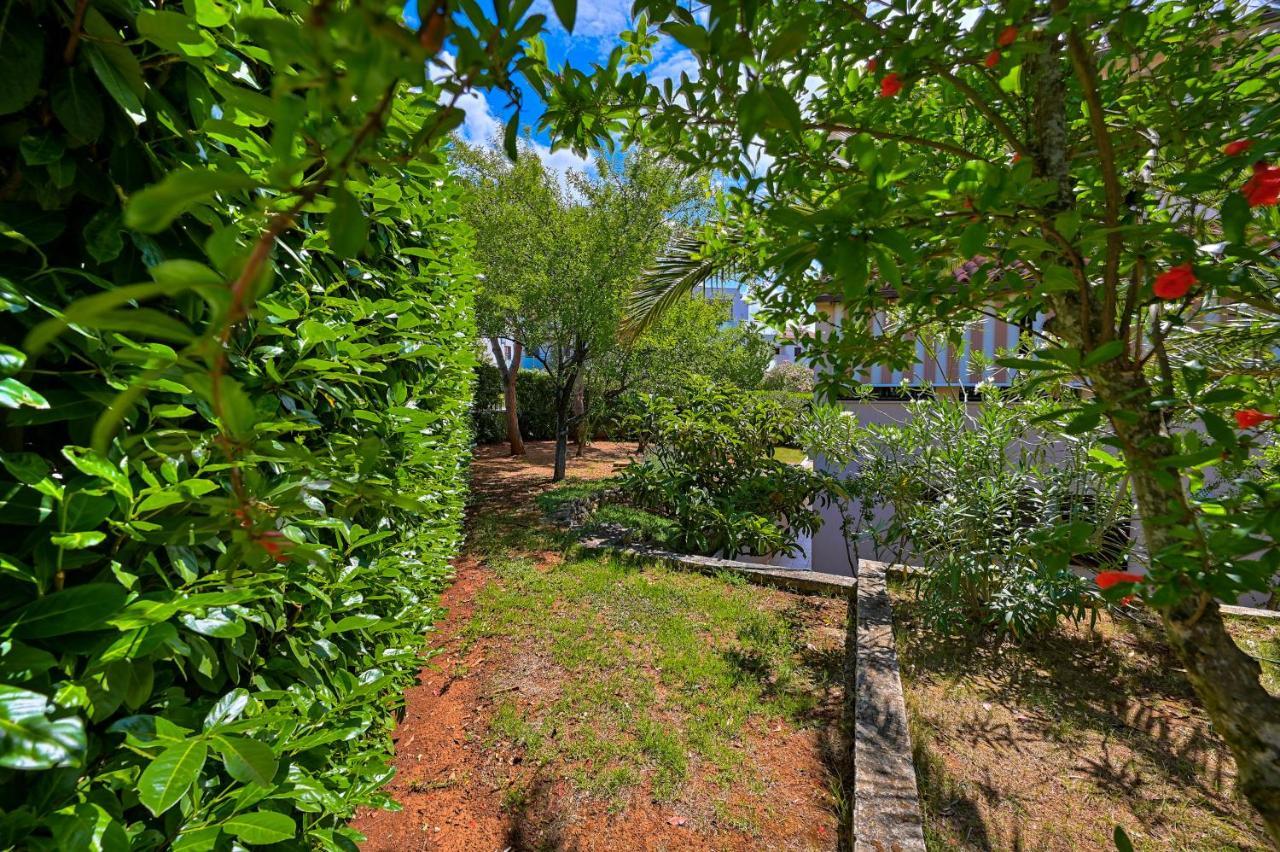 Iby Apartment Pula Exterior photo